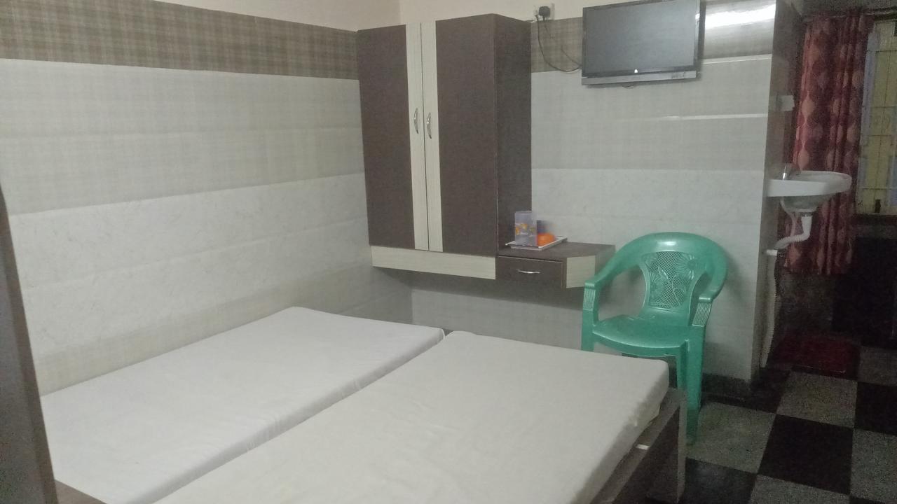 Hotel Mim Park Kumbakonam Esterno foto